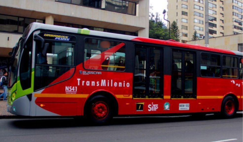 Caos en la movilidad por falla mecánica de bus de TransMilenio Usuarios han reportado fuertes trancones en diferentes sectores de la capital. Les contamos.