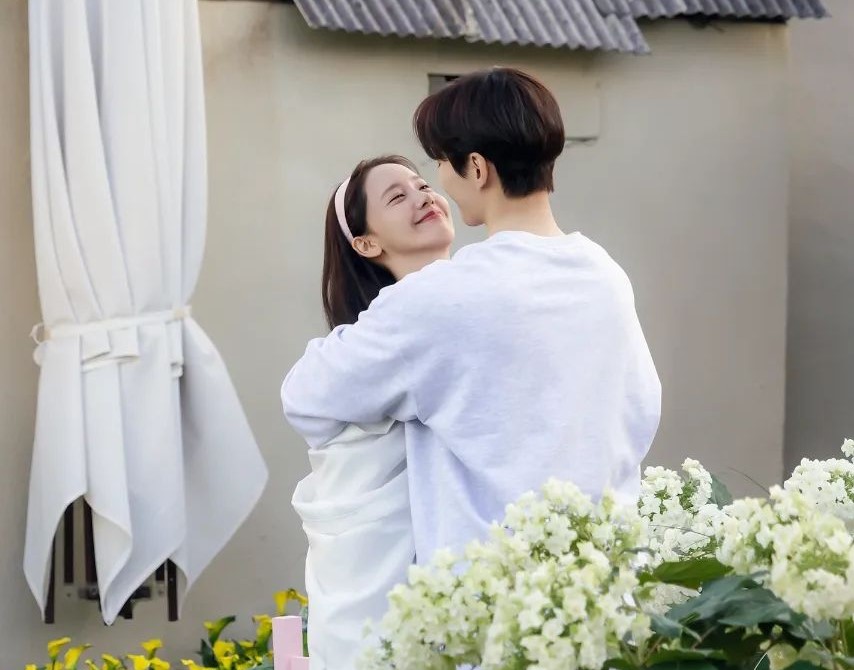 Top 5 de K-dramas para derretirse de romance Los K-dramas son series hechas en Corea del Sur que han tomado mucha popularidad por todo el mundo. Acá les dejamos un top 5 para que usted también se enganche y se termine derritiendo de amor.